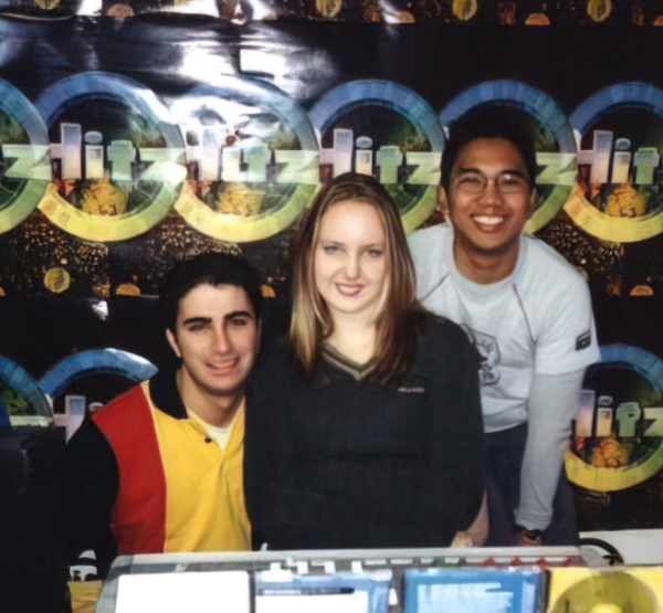 Pete Siablis, Claire Thomlinson, Ernie Sanchez - weekend mornings - Broadcast 14 (April '98)